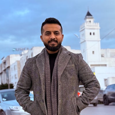 أكثر من مجرد مدرّب. شريك في النمو.